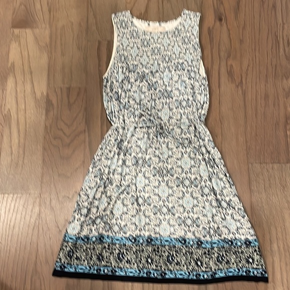 LOFT Dresses & Skirts - LOFT Petite Floral Tie-Waist Knit Dress - Size XSP